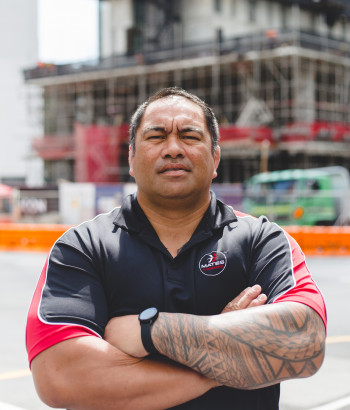 Slade McFarland photo New Zealand rugby stalwart Slade McFarland will help deliver the MATES in Construction suicide prevention programme on construction sites.